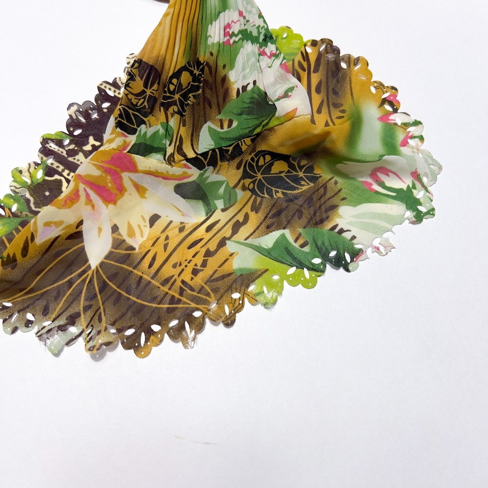 Essentials by Milano Tropical Floral Pleated Button Up Blouse Small Flared Cuff - Picture 6 of 6